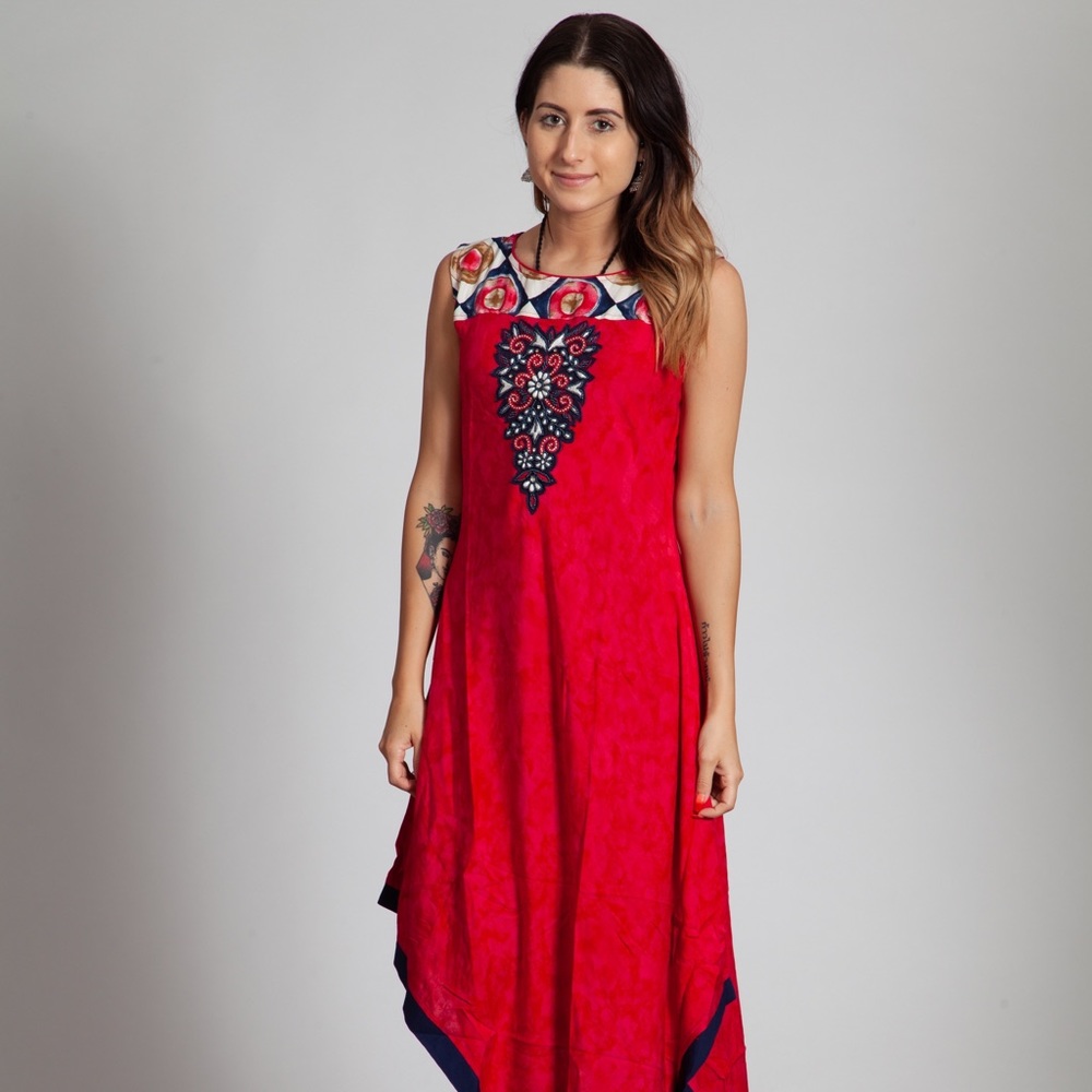 Asymmetrical sleeveless Tunic top